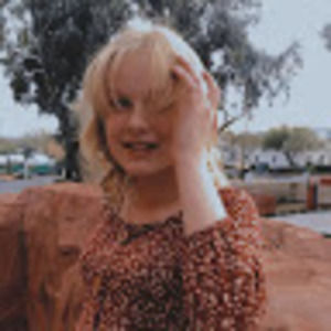 Meet your Posher, Kenna